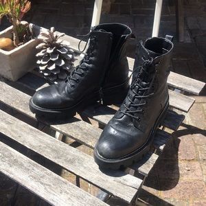 Black Sam Edelman combat boots size 7 women